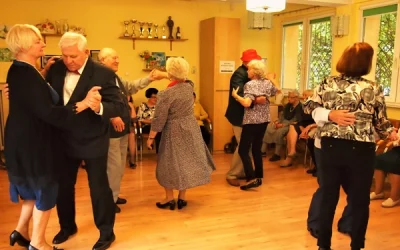 Dzień Seniora w Klubie Ogrody – „Fajfy u Królowej”