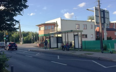 Wiata na przystanku autobusowym ul. Nowina