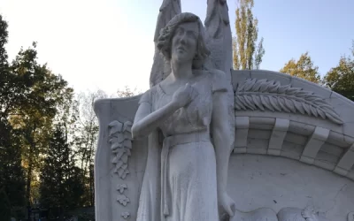 Listopad miesiąc pamięci