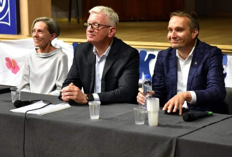 Spotkanie Prezydenta Jaśkowiaka z mieszkańcami Osiedla Ogrody Poznań  04