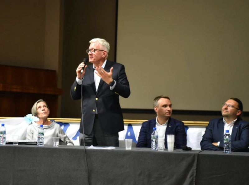 Spotkanie Prezydenta Jaśkowiaka z mieszkańcami Osiedla Ogrody Poznań  05